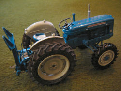 Roadless 6/4 Winch Tractor Model