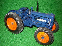 RJN Classic Tractors Fordson E27N Roadless 4wd