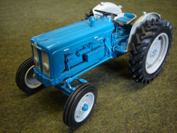 RJN Classic Tractors Fordson Super Major 1963 Steel Wheels