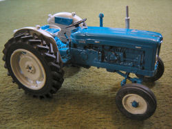 RJN Classic Tractors Roadless Fordson 6/2 6cylinder Tractor Model