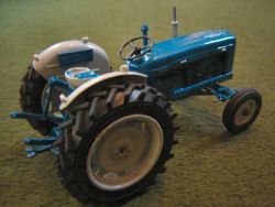 RJN Classic Tractors Roadless Fordson 6/2 6cylinder Tractor Model