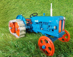 RJN CLASSIC Tractors Fordson E1A ROADLESS MAJOR Half Track TRACTOR MODEL