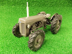 RJN CLASSIC TRACTORS Ferguson TEF 20 Diesel 4WD Tractor Model