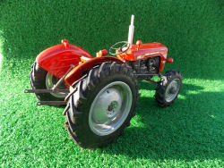 RJN CLASSIC TRACTORS Massey Ferguson 35x 4wd Tractor Model