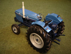 RJN CLASSIC TRACTORS Leyland 384 Wide Tyres Tractor Model