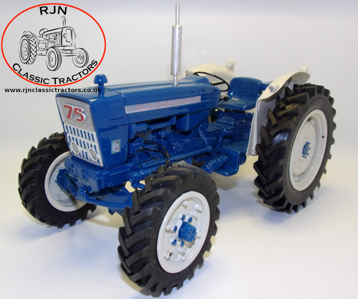 Armorama :: Plus Model 1:35 Fordson Tractor Review